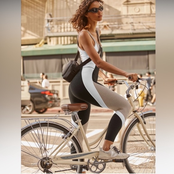 Alo Yoga Spacedye Outlines Jumpsuit Darkest Night Colorblock XL - Picture 2 of 15